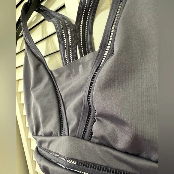 Victoria Secret Sport Plunge Long Line Sports Bra Size M - Picture 3 of 4